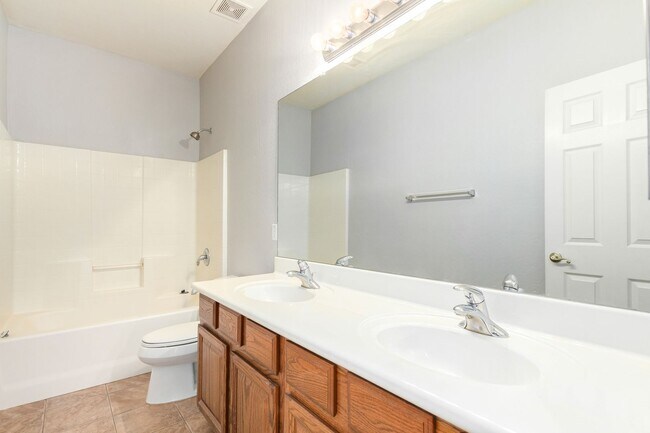 Building Photo - Coming Soon! Spacious Home & Yard with RV ...