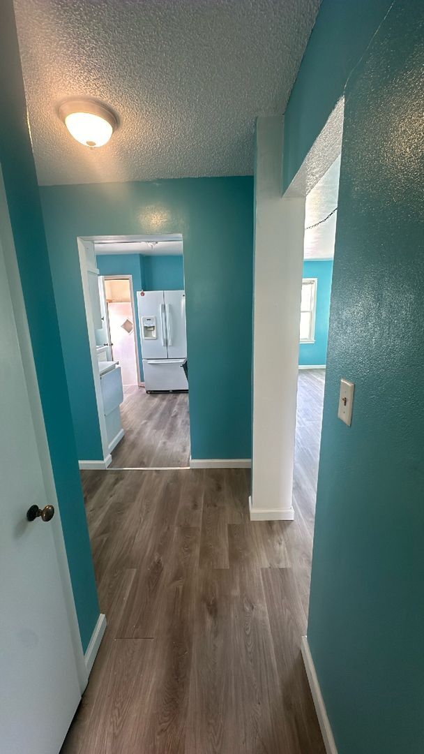 Building Photo - FOR RENT- Adorable 2 bed 1 bath in Washbur...
