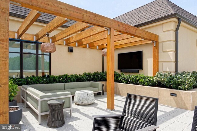 Building Photo - 8551 Connecticut Ave