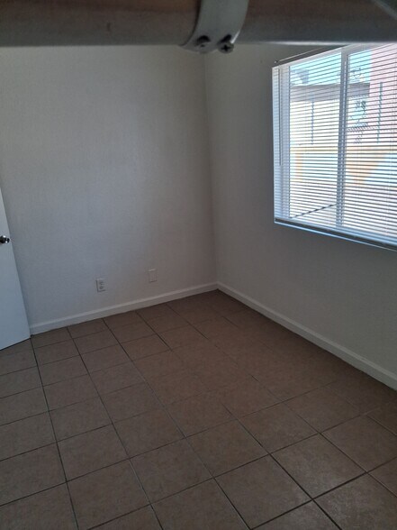 Building Photo - 6966 Issac Ave
