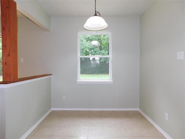 Building Photo - 119 Bluebird Cir