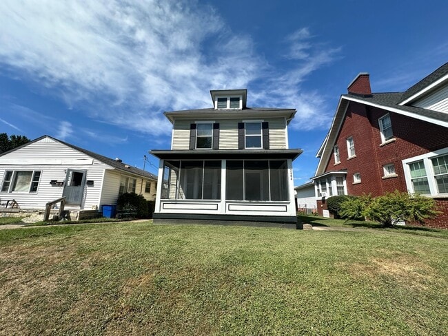 Building Photo - 2641 1/2 Collis Ave