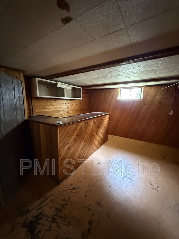 Building Photo - 10515 Renfrew Dr