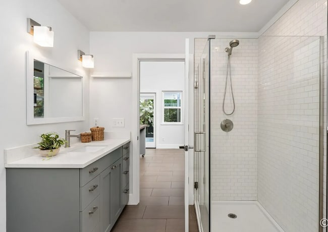 Building Photo - 1644 N Alberta St