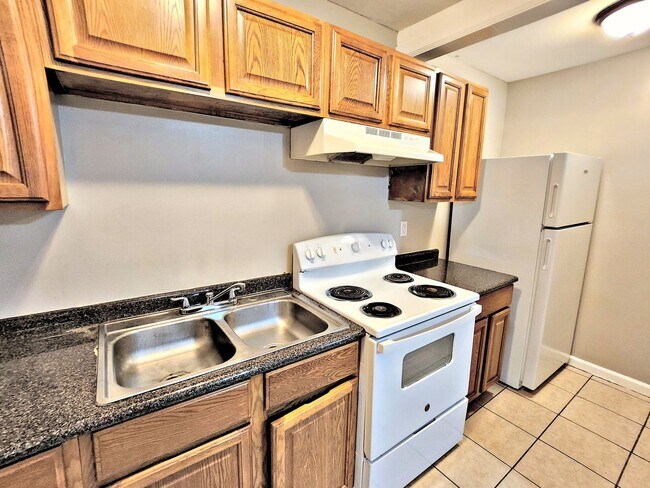 Building Photo - 3900 Rucker Cir SW
