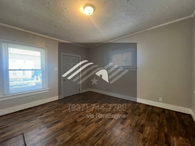 Building Photo - 1023 Clover St