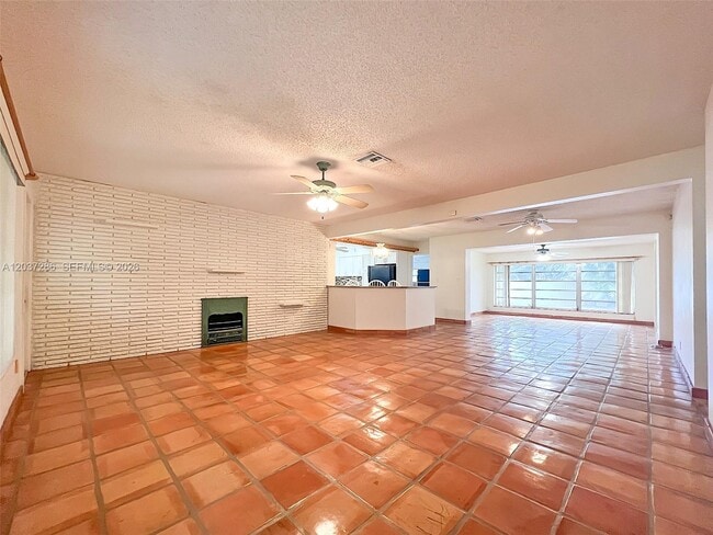 Building Photo - 192 SW 62nd Terrace
