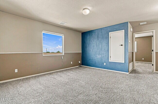 Building Photo - 12121 Zavi Ln
