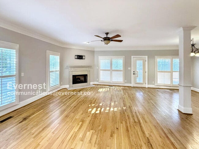 Building Photo - 1119 Hardwood Cove Rd