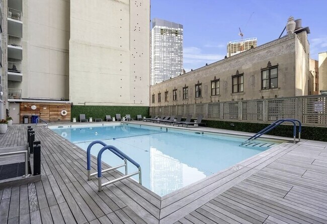 Building Photo - 151 Tremont St