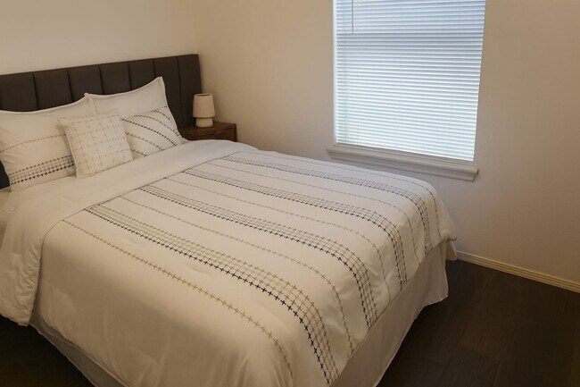 Building Photo - 3108 Highland Park Ave