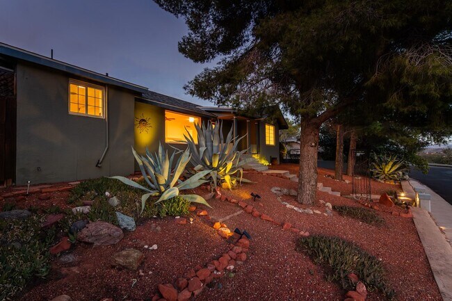 Building Photo - 111 Sunset Blvd