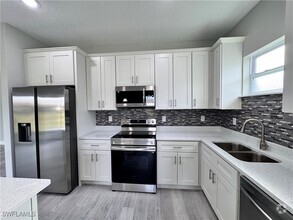 Building Photo - 213 Antis Dr