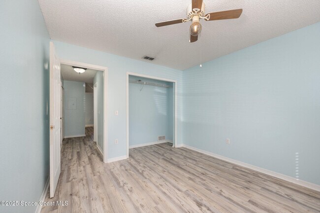 Building Photo - 130 Summer Pl