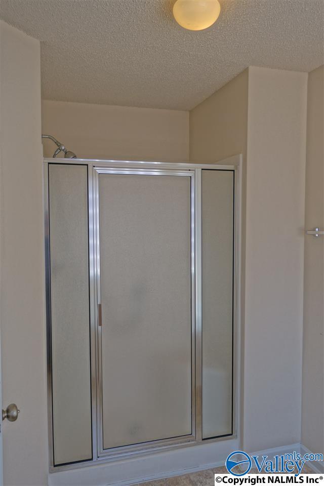 Building Photo - 106 NW Wittington Ln