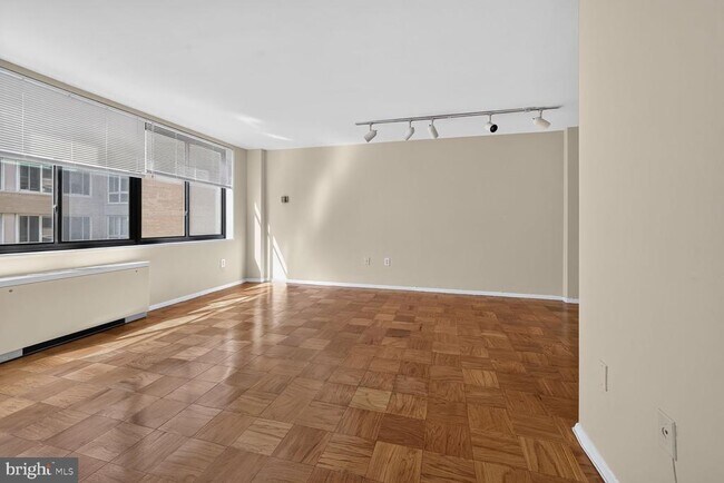 Building Photo - 2030 F St NW