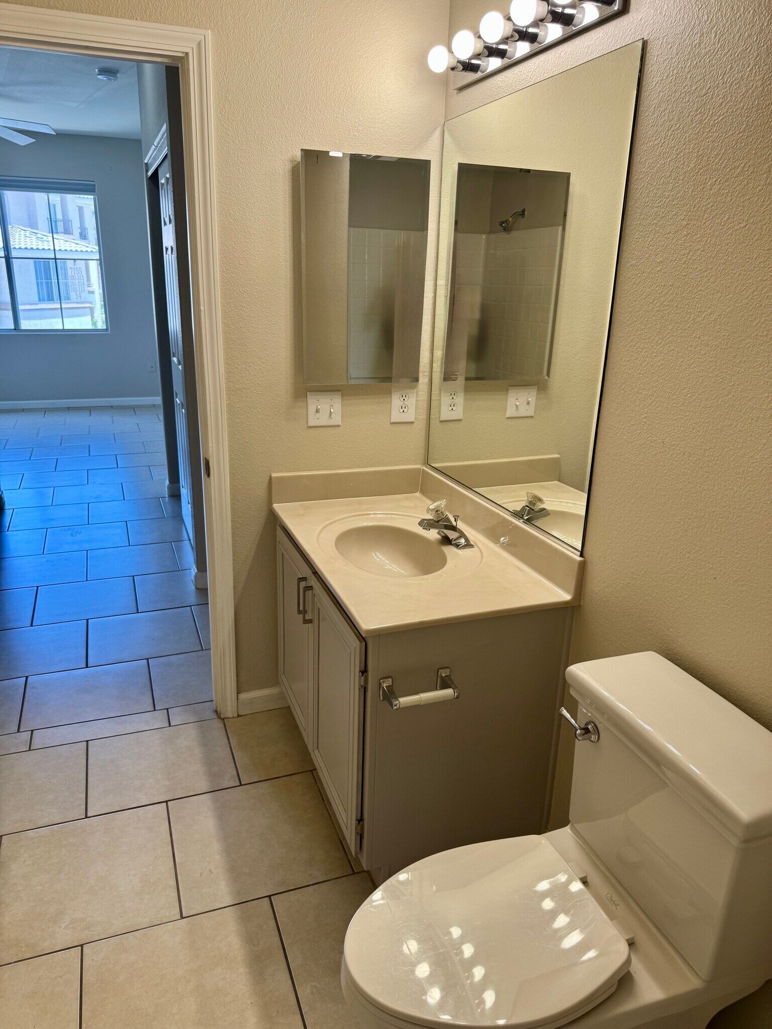Building Photo - 7147 S Durango Dr