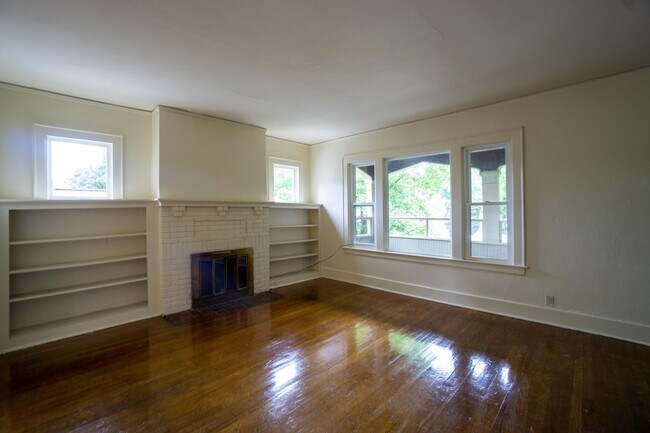 Building Photo - 716-718 Euclid Ave