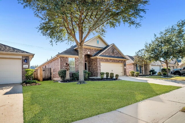 Building Photo - Beautiful one-story home in desirable Imperial Oaks Park, backing to a peaceful greenbelt with no...