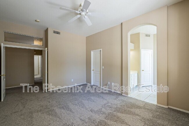 Building Photo - 7237 E Gallego Ln