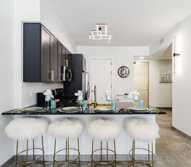 Building Photo - 2750 Griffin Rd