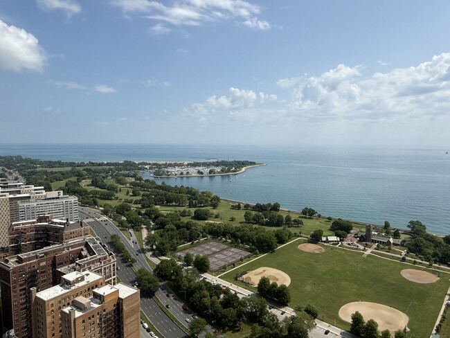 Building Photo - 3660 N Lake Shore Dr