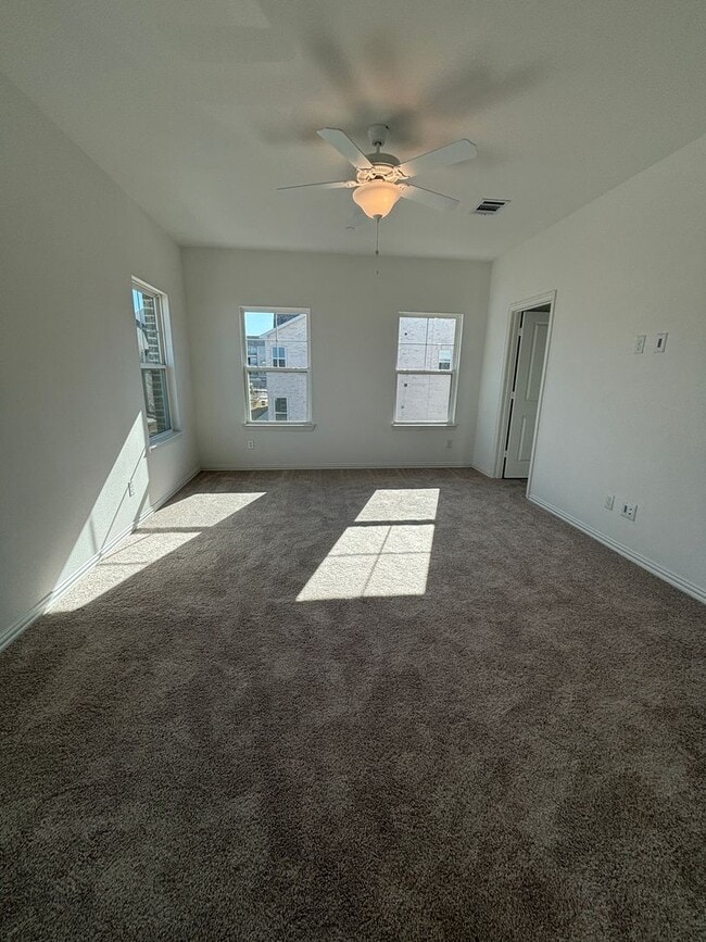 Building Photo - 4500 Ward St