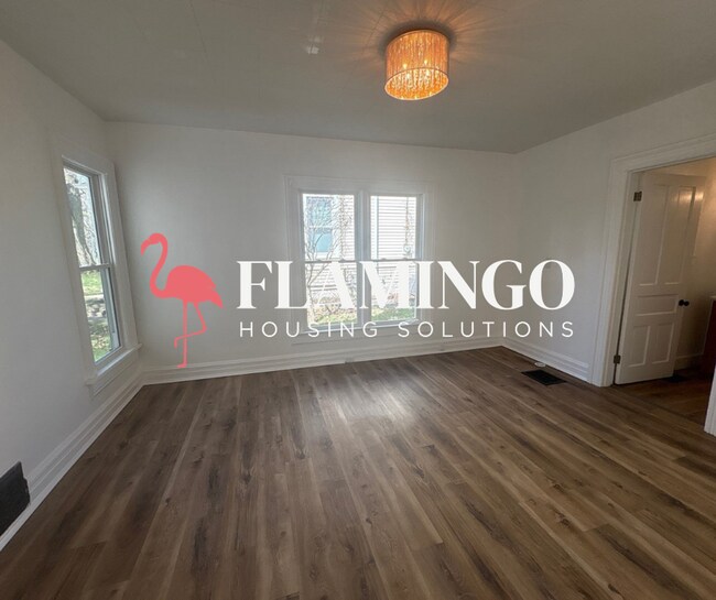 Building Photo - Newly Remodeled 3BR/2BA Home with Central Air & 2-Car Garage on Wayne Ave