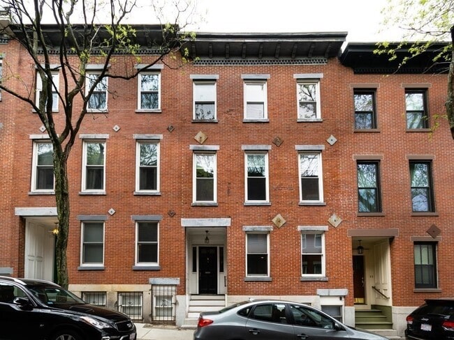 Building Photo - 9 Auburn St