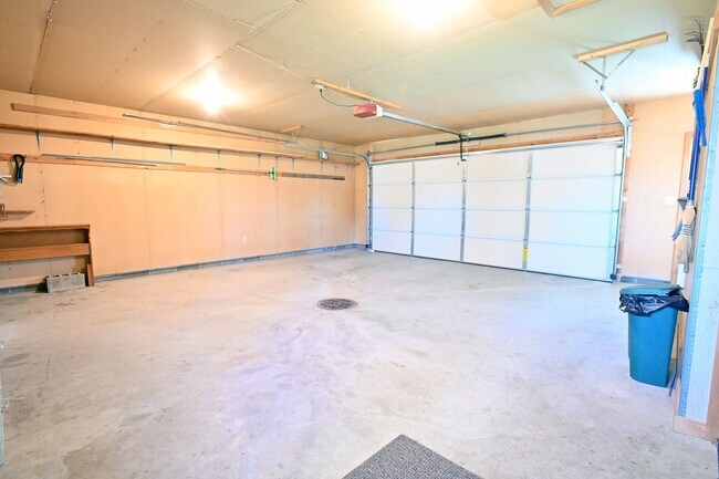 Building Photo - 272 WY-335