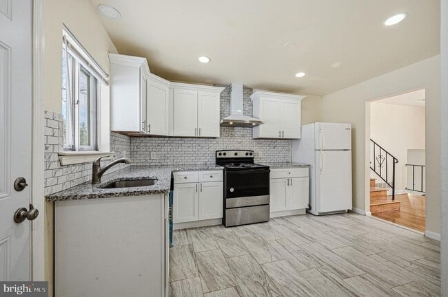 Building Photo - 2651 Abington Rd