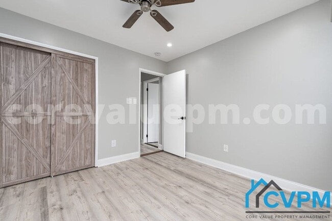 Building Photo - 1623 Fendall Ct