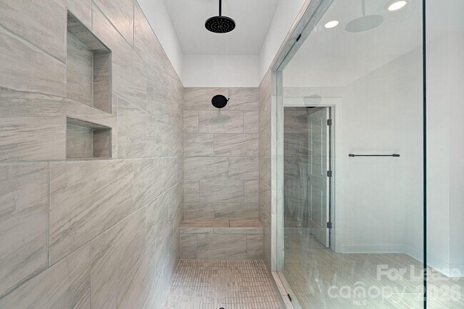 Building Photo - 8604 Bridgegate Dr