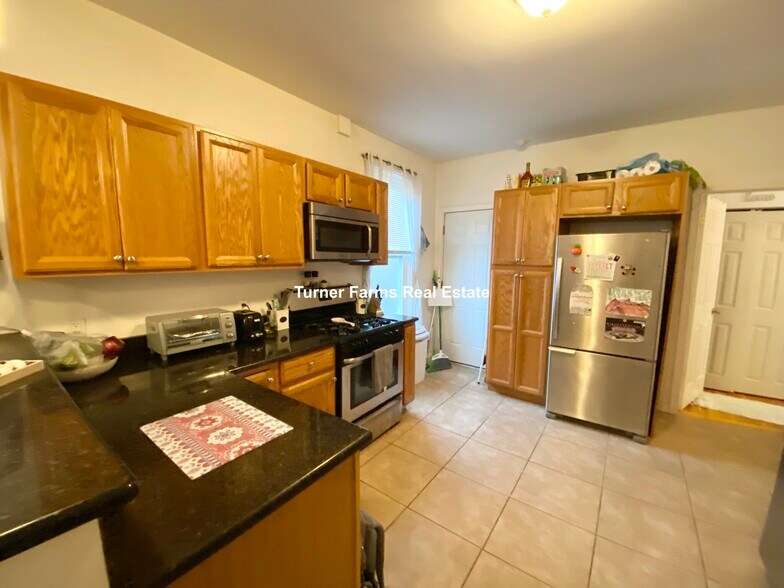 Building Photo - 52 Delle Ave