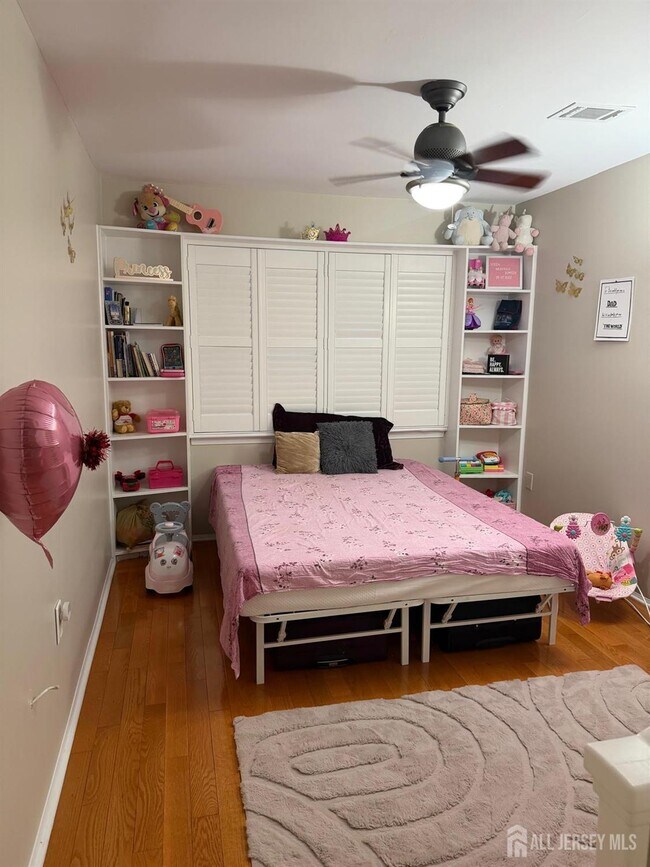 Building Photo - 144 Beverly Hl Ter