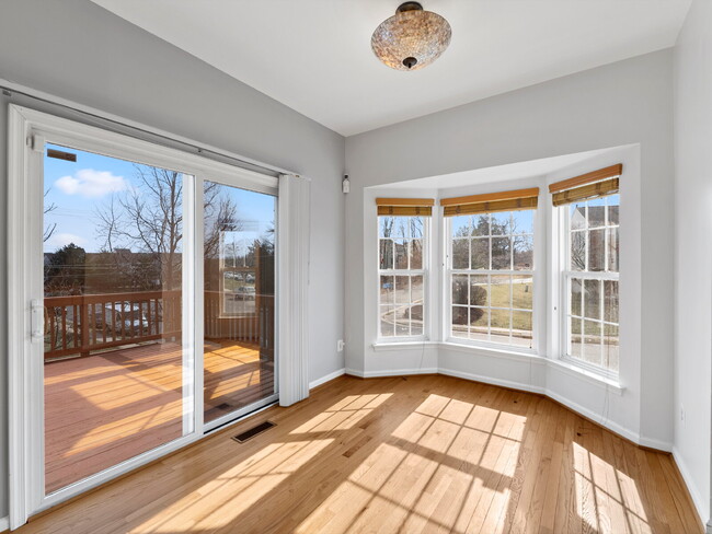 Building Photo - Sunlit Sanctuary Awaits: Spacious Townhous...