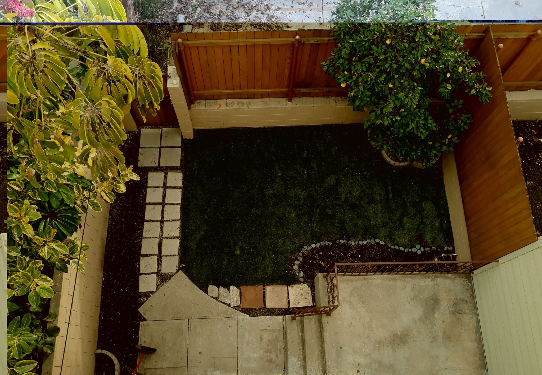 Private Backyard - 420 N Spaulding Ave