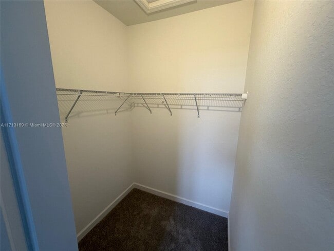 Building Photo - 2876 SE 25th Ave