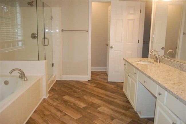 Building Photo - 5291 Camden Lake Pkwy NW