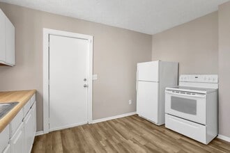 Building Photo - 791-793 E Starr Ave