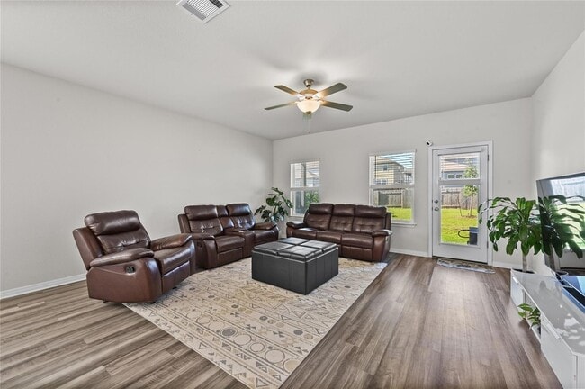 Building Photo - 11400 Copperstone Ave