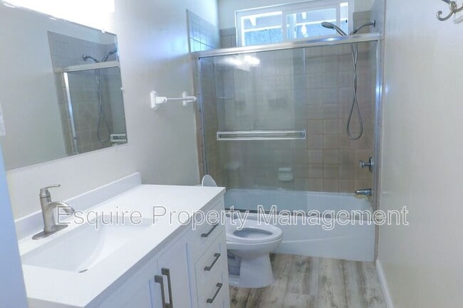 Building Photo - 1224 Christina Ct