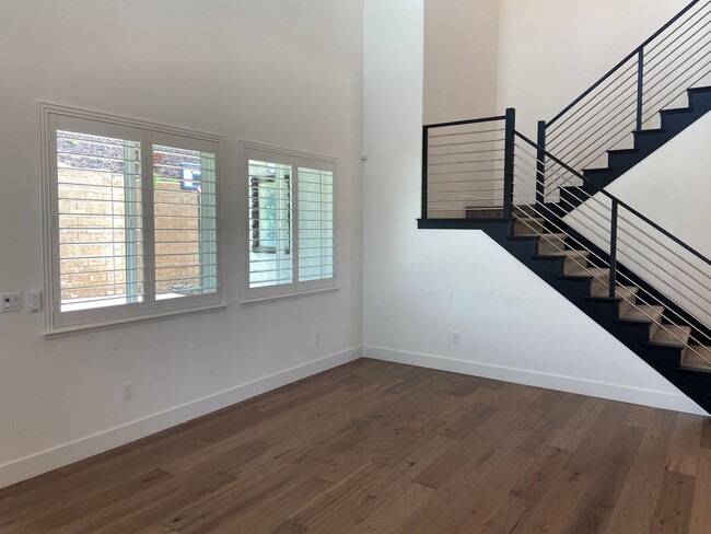 Building Photo - 5011 Murieta Pl
