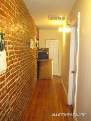 Building Photo - 33 Adamson St