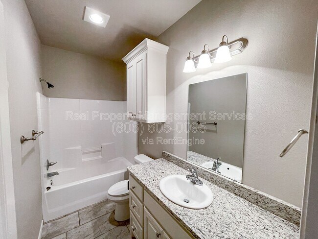 Building Photo - 11207 Akron Ave