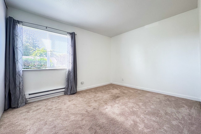 Building Photo - 4022 Abbey Terrace