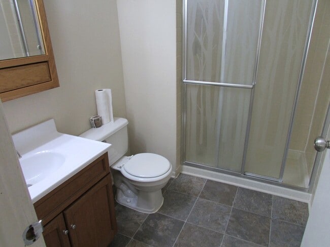 Building Photo - 1912 Orchard Ln