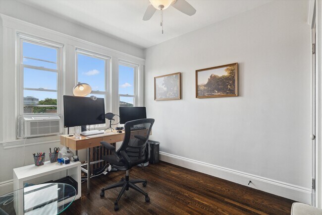 Building Photo - 6 Alton Ct