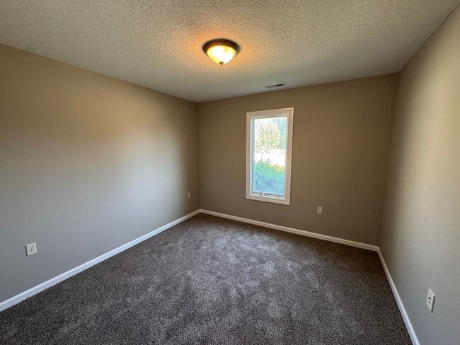 Building Photo - 5830 Rothman Rd