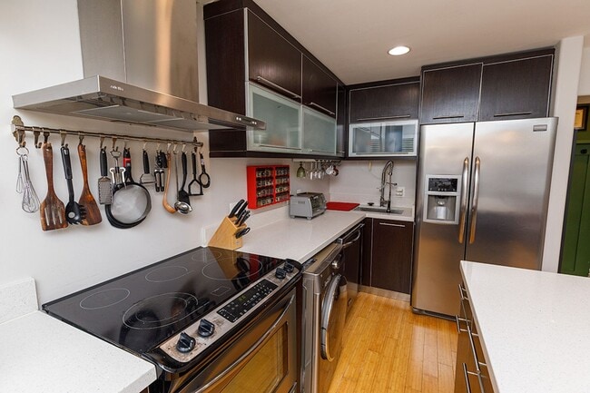 Building Photo - Bright One Bed Trinidad Rental Condo: Modern Living Near DC's Best